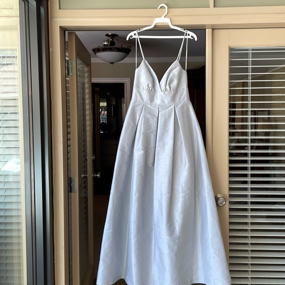 Bella Bridesmaid Dress! Never worn/never altered due to Covid.